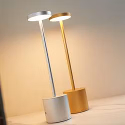 Lámpara de mesa inalámbrica LED regulable con control de sensor táctil con batería para restaurante Bar Cena Comedor Soporte Qi Carga inalámbrica KTV Luz de iluminación de escritorio de hotel