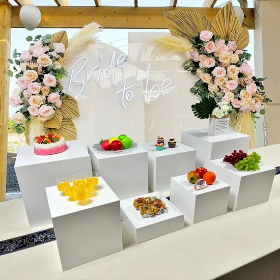 Soporte de caja de pastel de acrílico dorado de 14 